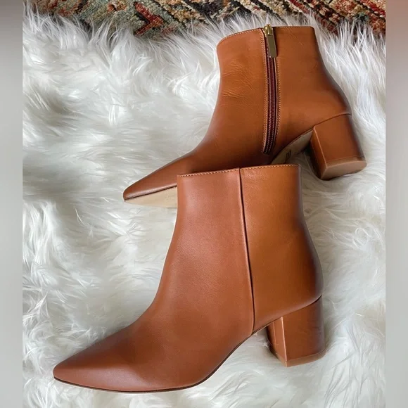 L'Agence Jeanne II Leather Booties - Picture 9 of 12